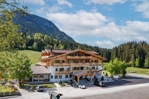 Franzlhof - carbon neutral hotel in Soell