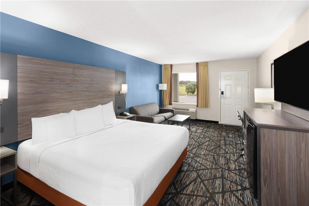 Baymont by Wyndham Richburg Chester Area - photo 17