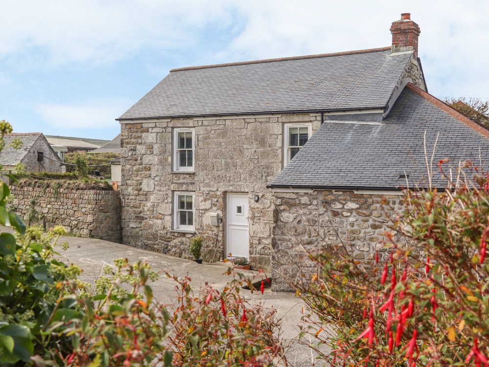 Swallows Nest - carbon neutral hotel in Penzance