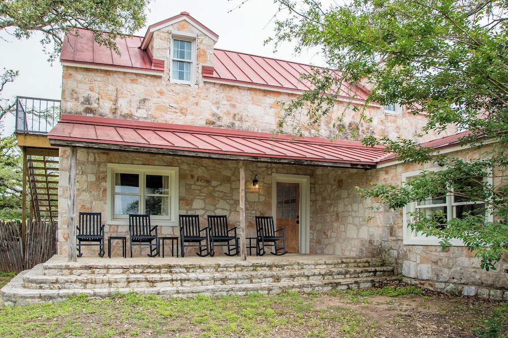 Contigo Ranch Fredericksburg — 4-Star Luxury Hotel in Fredericksburg, United States