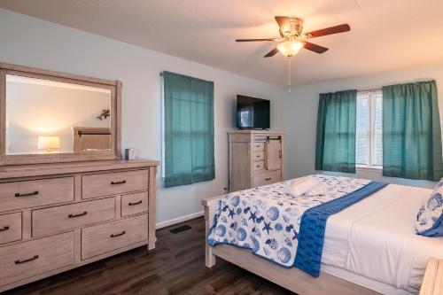 La Isla Bonita by Oak Island Accommodations - photo 7