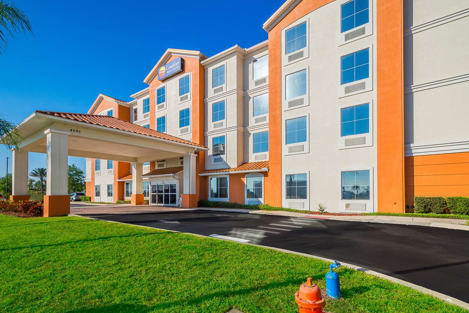 Comfort Inn and Suites Maingate South - photo 22
