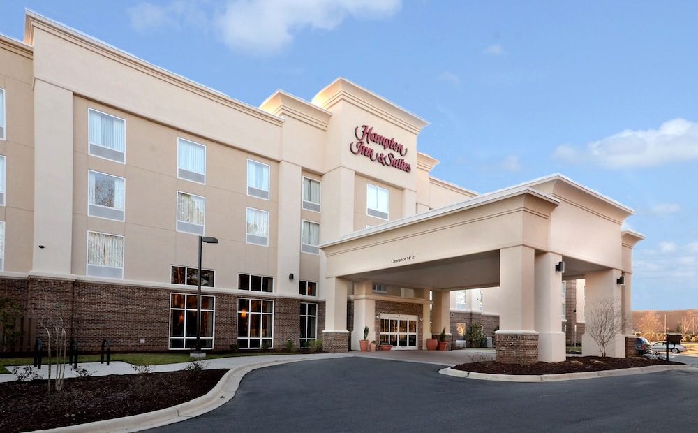 Hampton Inn & Suites Huntersville - photo 30