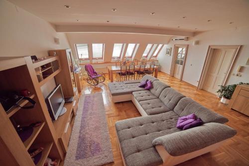 Apartment Đakovo — 4-Star Luxury Hotel in Gjakovo, Croatia