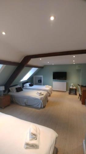 The Yacht Inn — hotel in Saint Peter Port