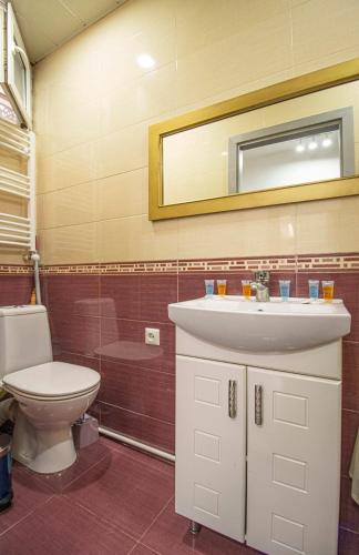 Cozy Studio Apartment In the Center By Wehost
