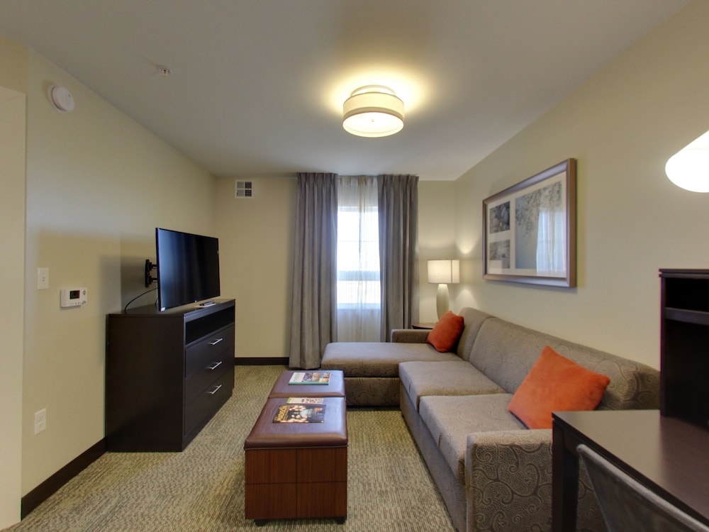 Staybridge Suites Madison Fitchburg - photo 23