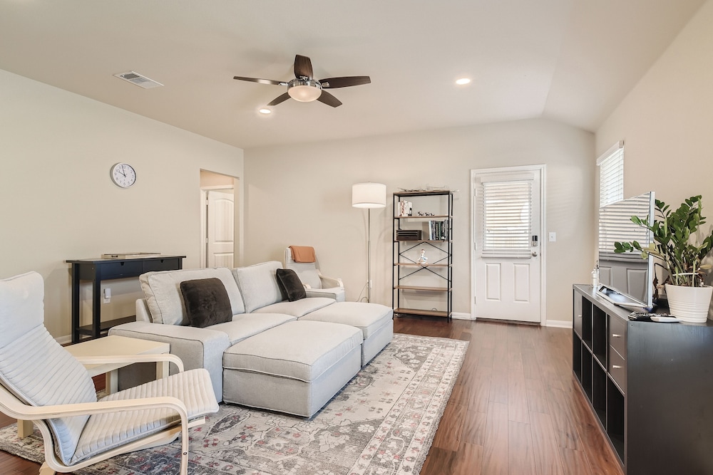 Serene 3BR Retreat near East Austin — 4-Star Luxury Hotel in Austin, United States