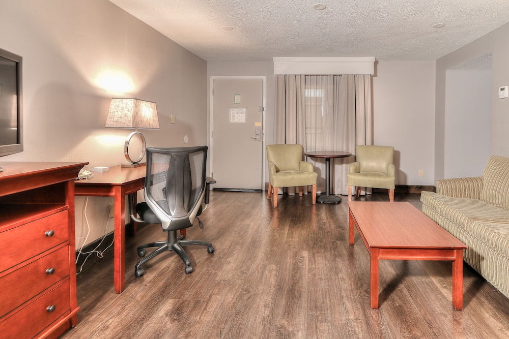 The Ramsey Hotel & Convention Center - photo 34