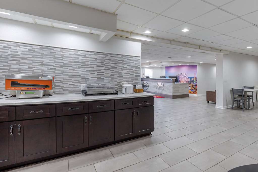 Suburban Extended Stay Hotel At The University - photo 28