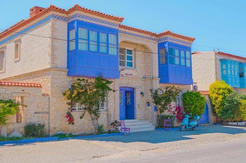 Mor Salkım Konağı - carbon neutral hotel in Cesme