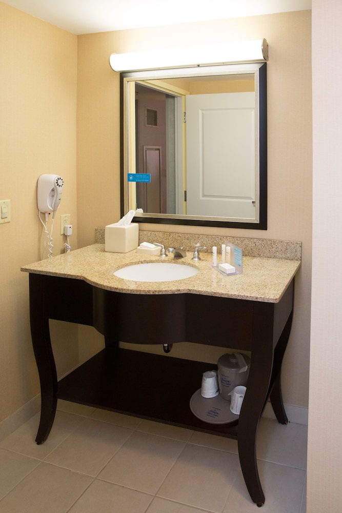 Hampton Inn & Suites Providence Downtown - photo 24