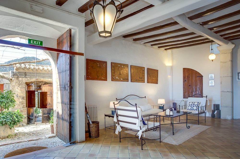Finca Hotel Es Castell — Selva — photo 3