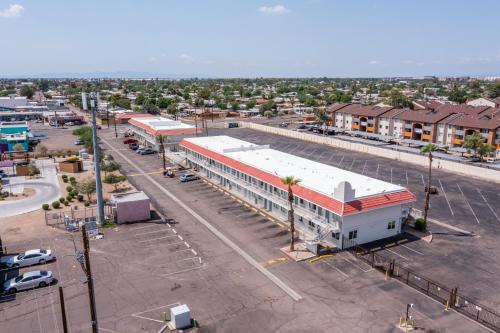 Super 8 by Wyndham Phoenix West - photo 15
