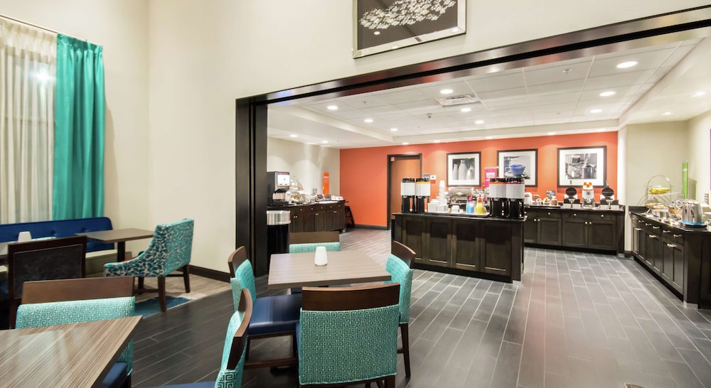 Hampton Inn & Suites Orlando At SeaWorld - photo 26
