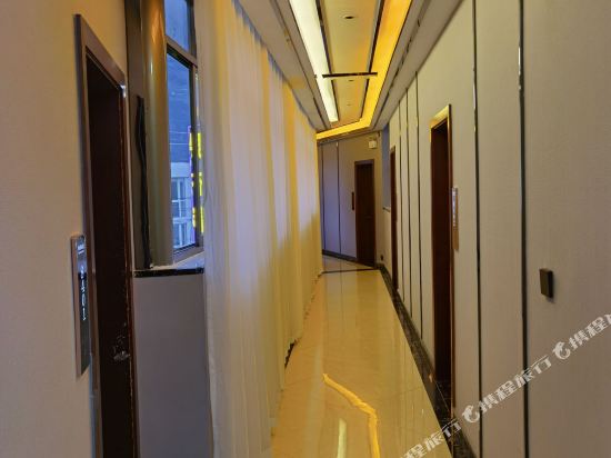 Yinxinxing Hotel in Luqiao, People's Republic of China