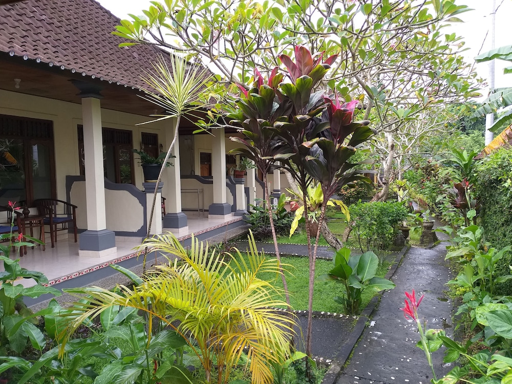 Detri Inn - carbon neutral hotel in Ubud