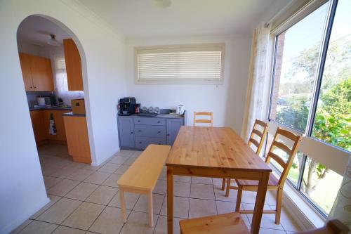Close To Lake Golf & Beach Perfect for Long Stay — Toukley — photo 2