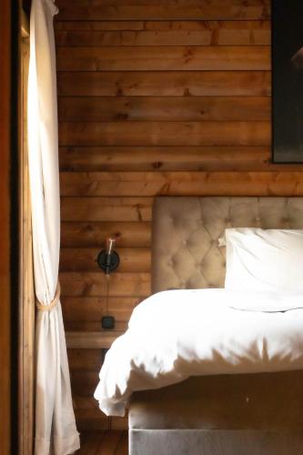 Old Deer Lodge by Neeltje Soet — Mierlo — photo 2