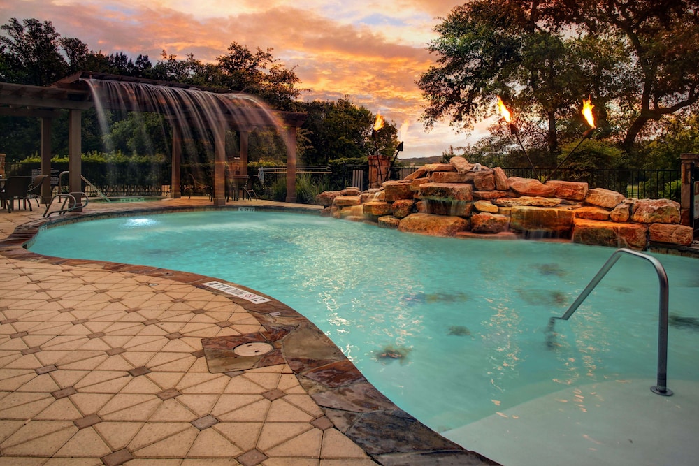 Hampton Inn & Suites Boerne - photo 43