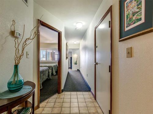 Magnificent Views from this 15th Floor 1BR 1BA - photo 15