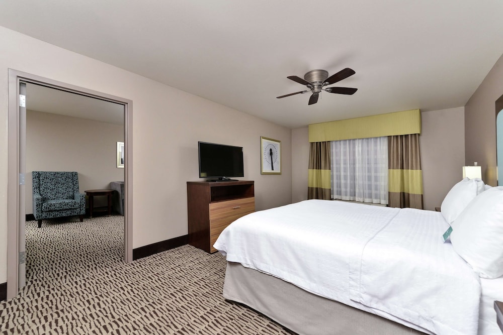 Homewood Suites By Hilton Cincinnati Mason - photo 22