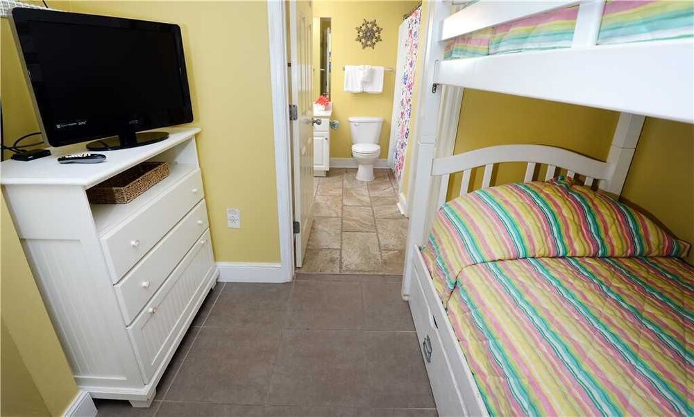 Majestic 2202 West Tower 1 Four Bedroom Condo - photo 4