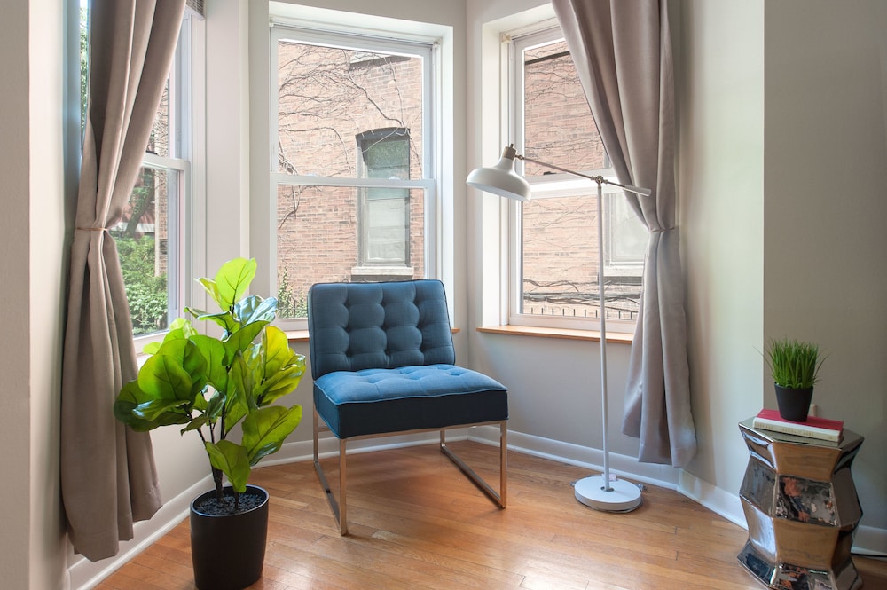 Sophisticated 4BR in Lincoln Park by Sonder - photo 11
