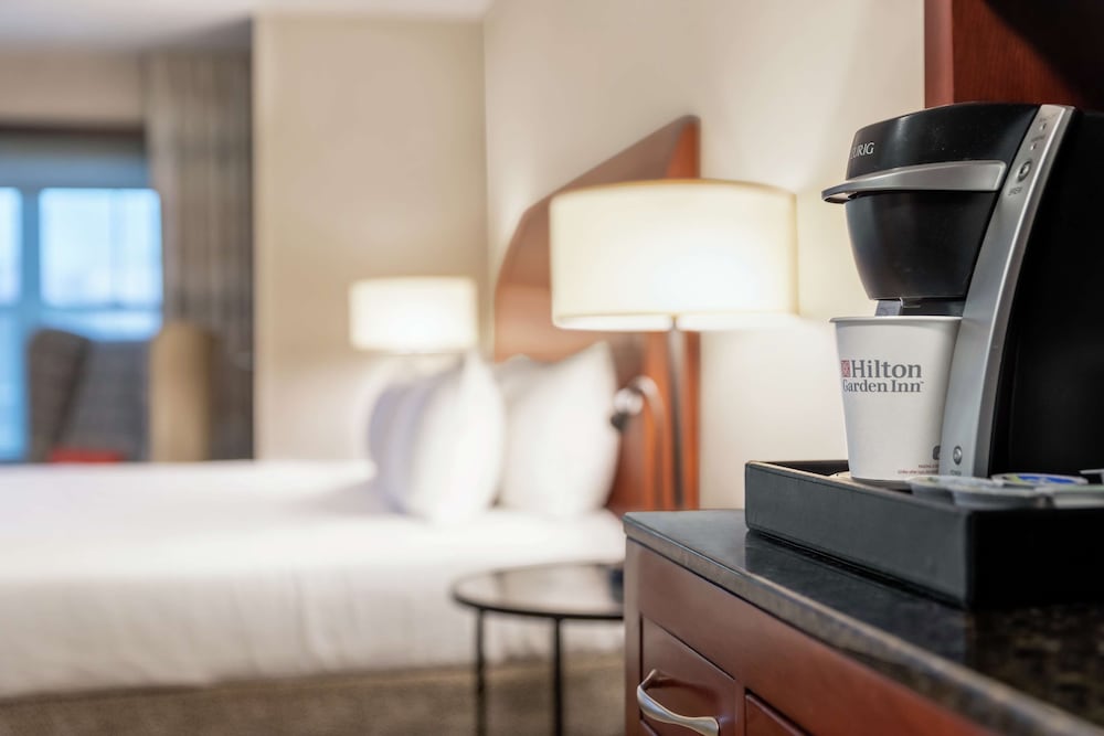 Hilton Garden Inn Troy - photo 23