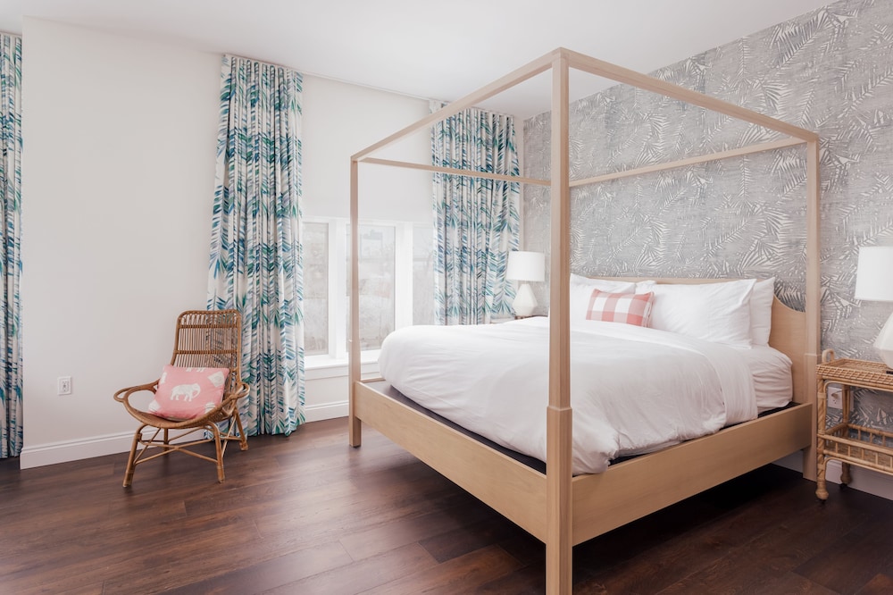 Lily Hall A Boutique Hotel - photo 14