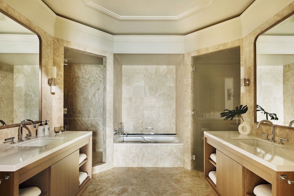 Four Seasons Hotel Miami - photo 37
