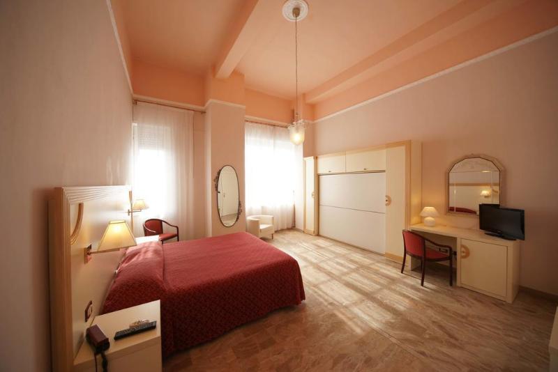 Hotel Liberty — hotel in Viareggio