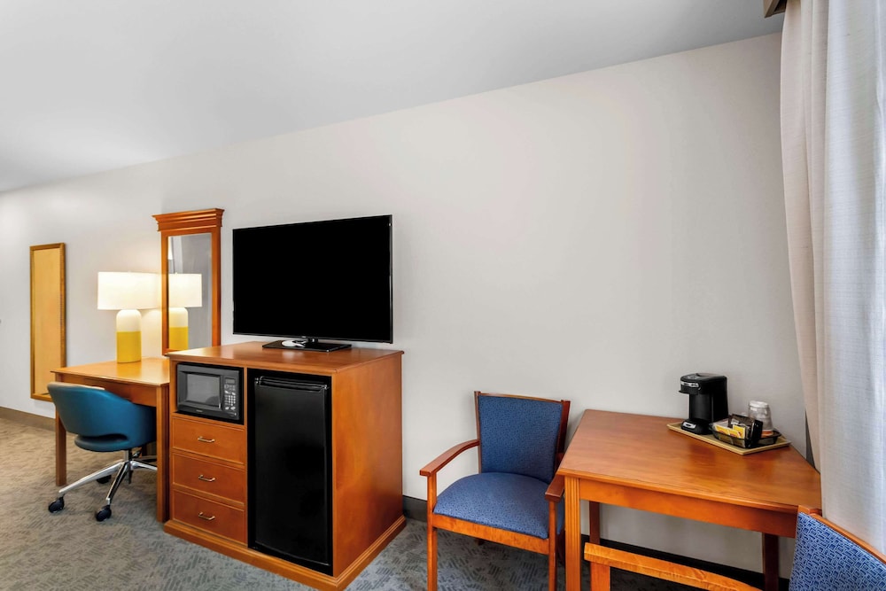 Comfort Inn & Suites Susanville - photo 5
