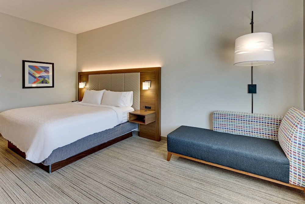 Holiday Inn Express Hotel & Suites Weatherford by IHG - photo 37