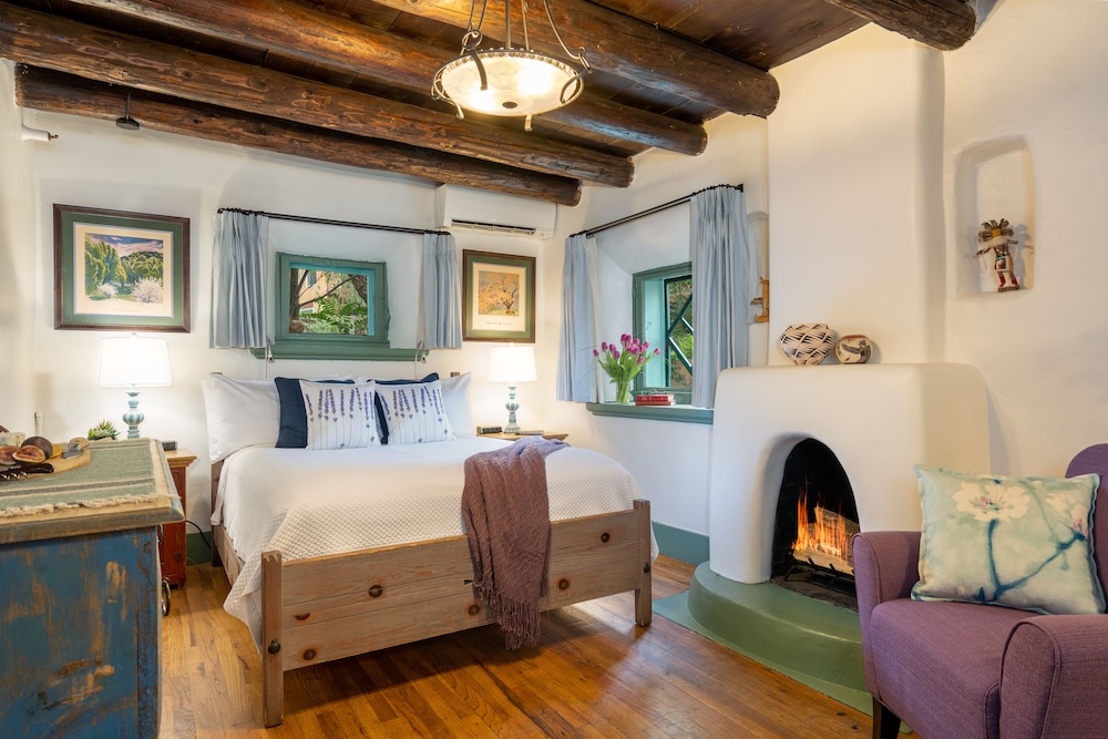 Inn Of The Turquoise Bear - photo 25