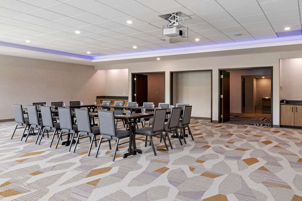 Cambria Hotel North Conway - photo 51