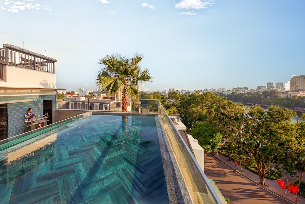 La Siesta Premium Lakeside — 5-Star Luxury Hotel in Hanoi, Vietnam