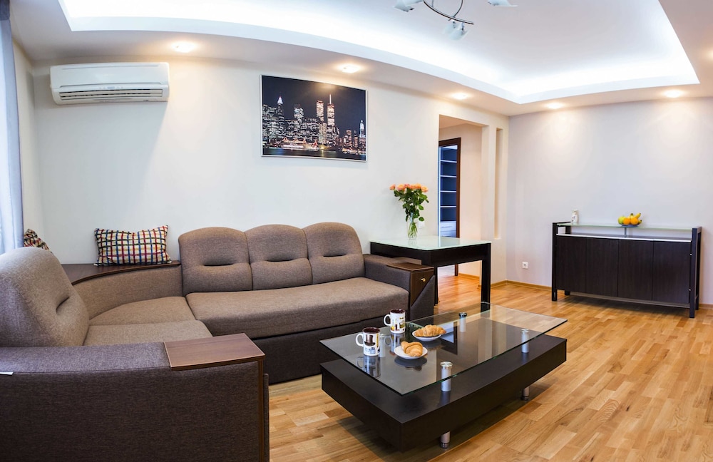 Cityapartments At Livoberezhna — Kyiv