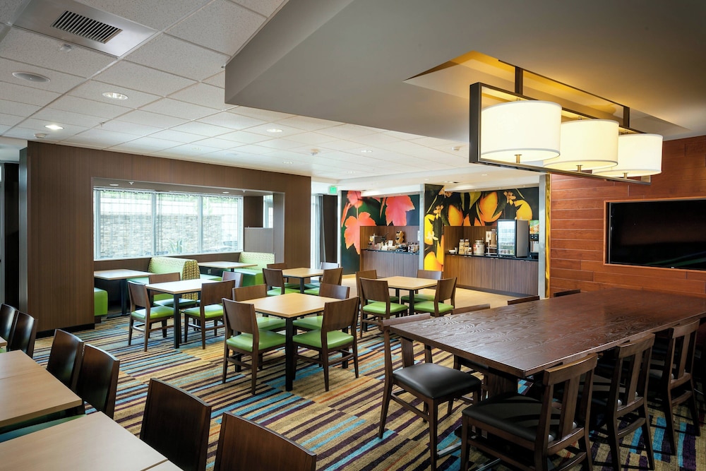 Fairfield Inn & Suites by Marriott Tacoma DuPont - photo 19