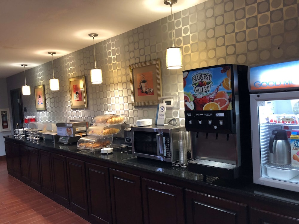 Best Western Plus Goodman Inn & Suites - photo 14