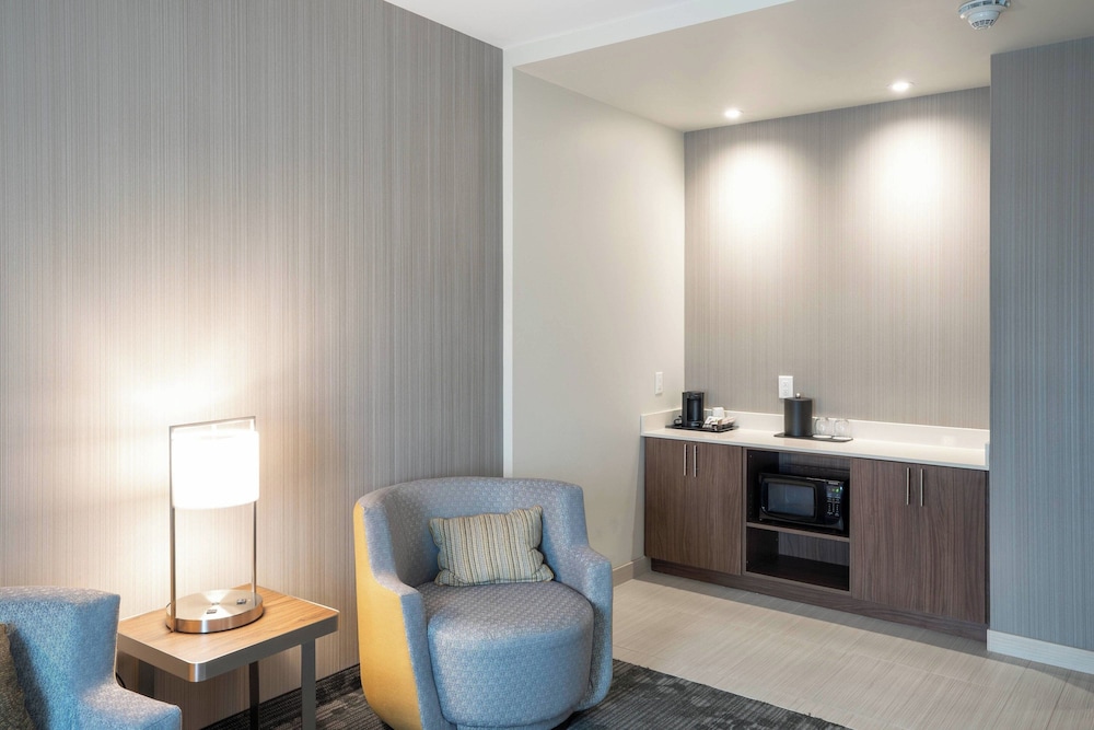 Courtyard by Marriott Charleston North Charleston - photo 30
