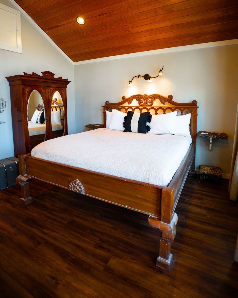 Starlight Haven Hot Springs - photo 151