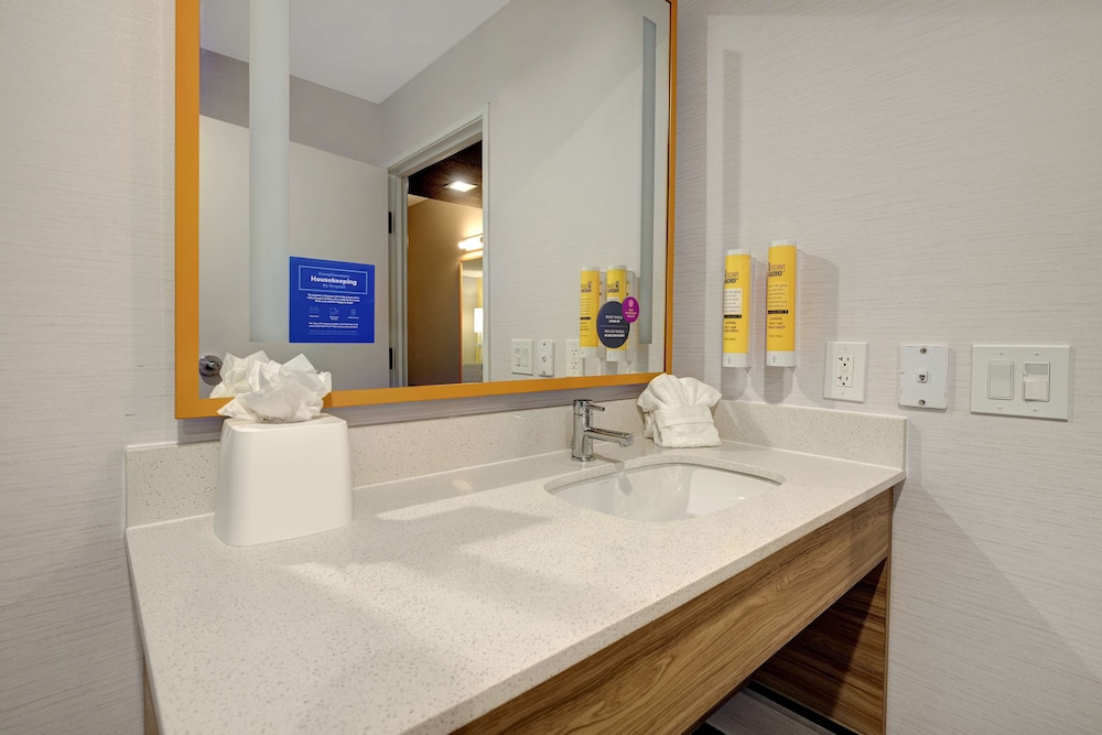 Tru by Hilton Galveston - photo 29