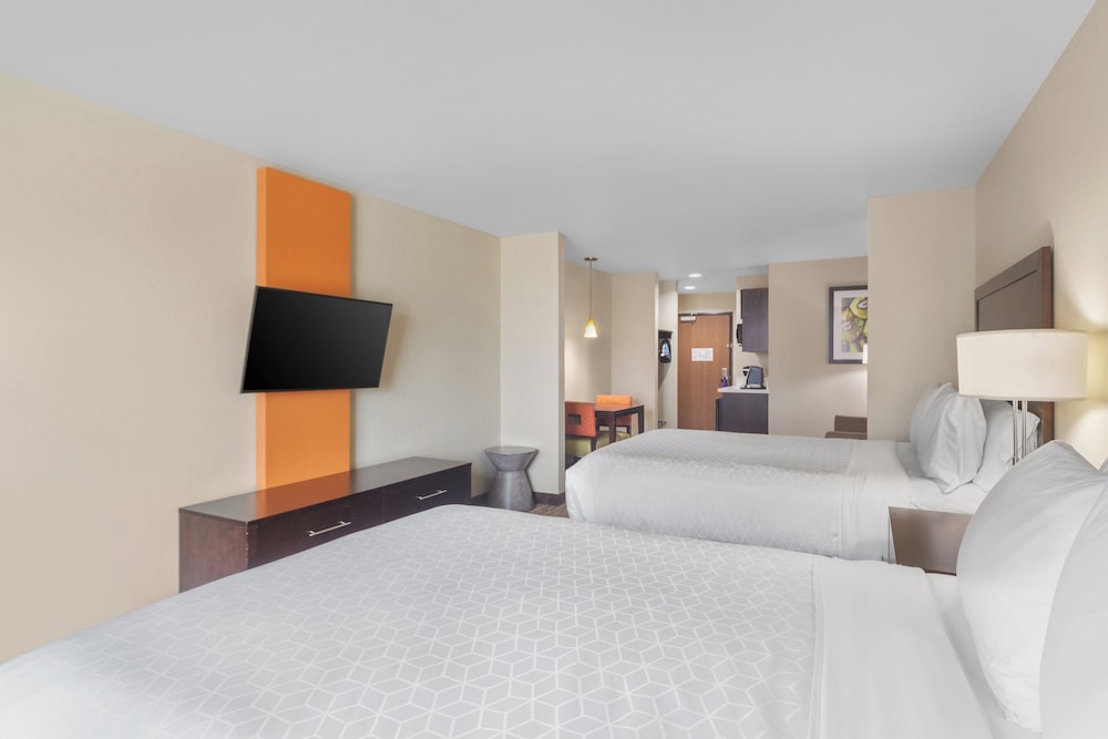 Holiday Inn Express & Suites Houston NW Tomball Area by IHG - photo 23