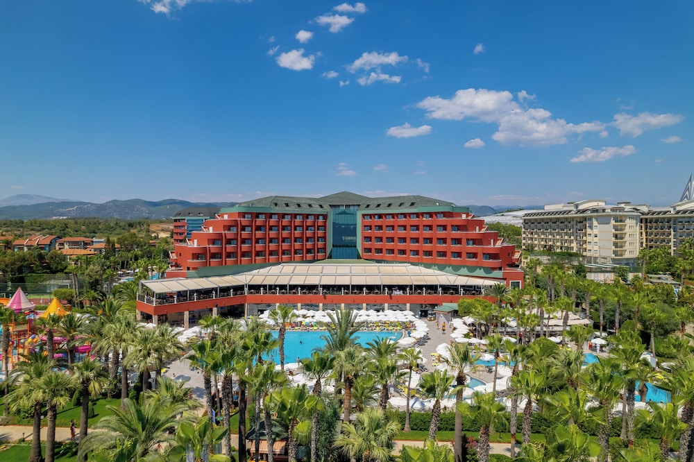 Delphin Deluxe Resort