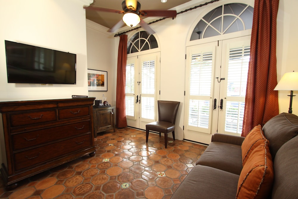 Cypress Inn - photo 51