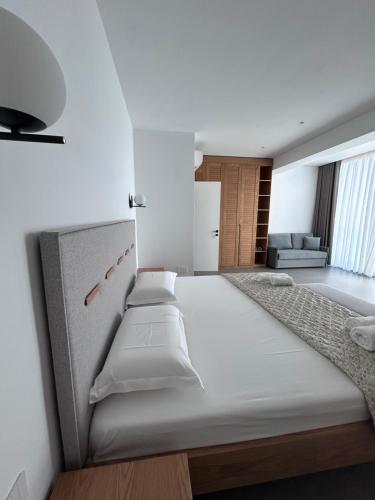 Escape Suites in Unknown City, Albania