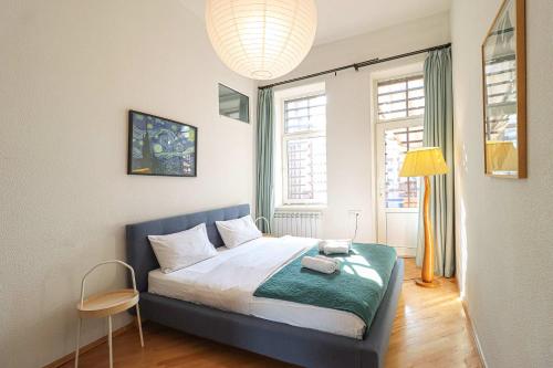 Charming 2BR Near Rooms Hotel By Wehost