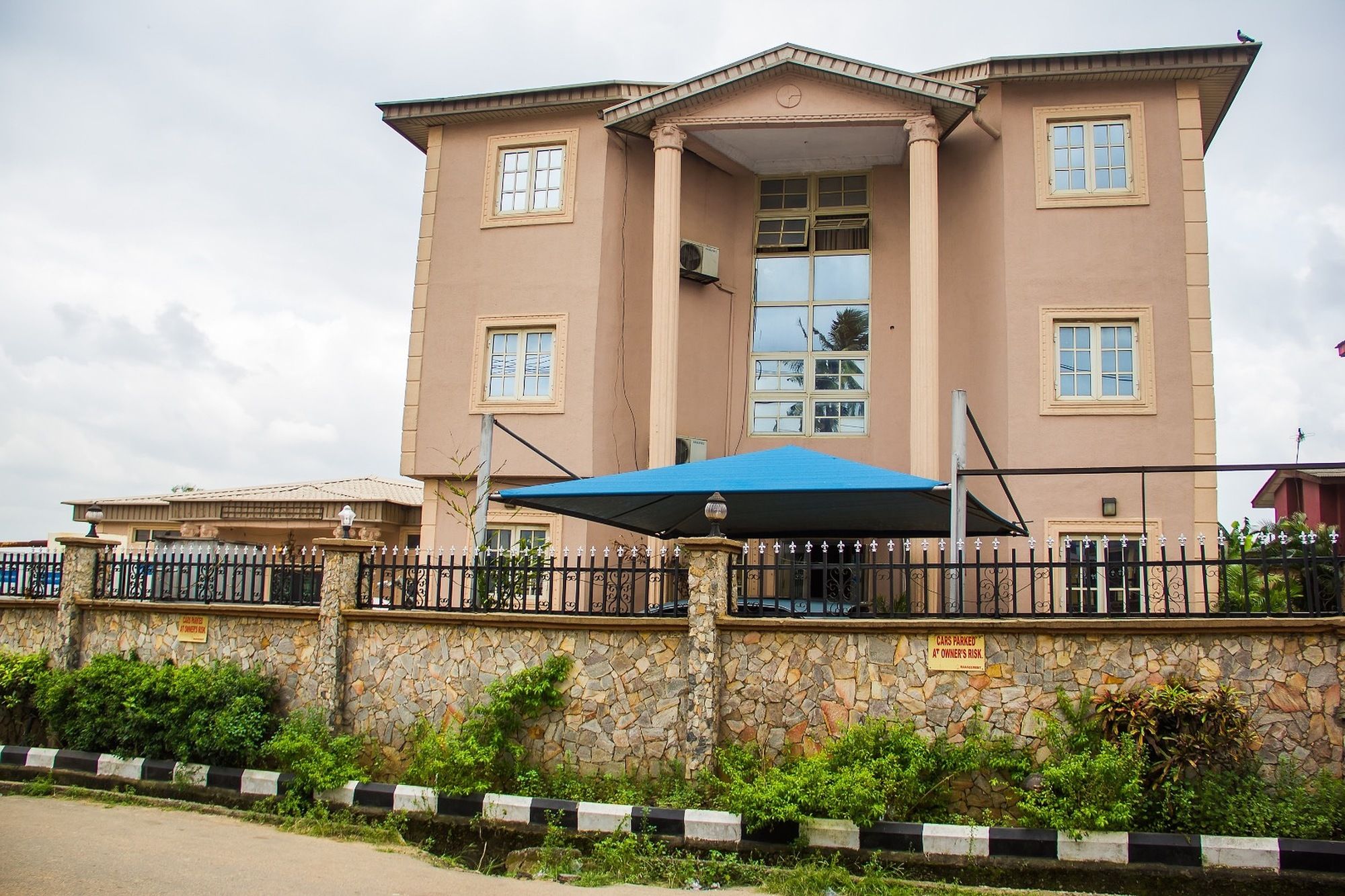 De Genesix Hotel - last minute hotel in Lagos
