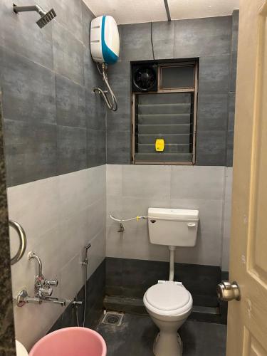 Jayam Royal Stays - last minute hotel in Dehu
